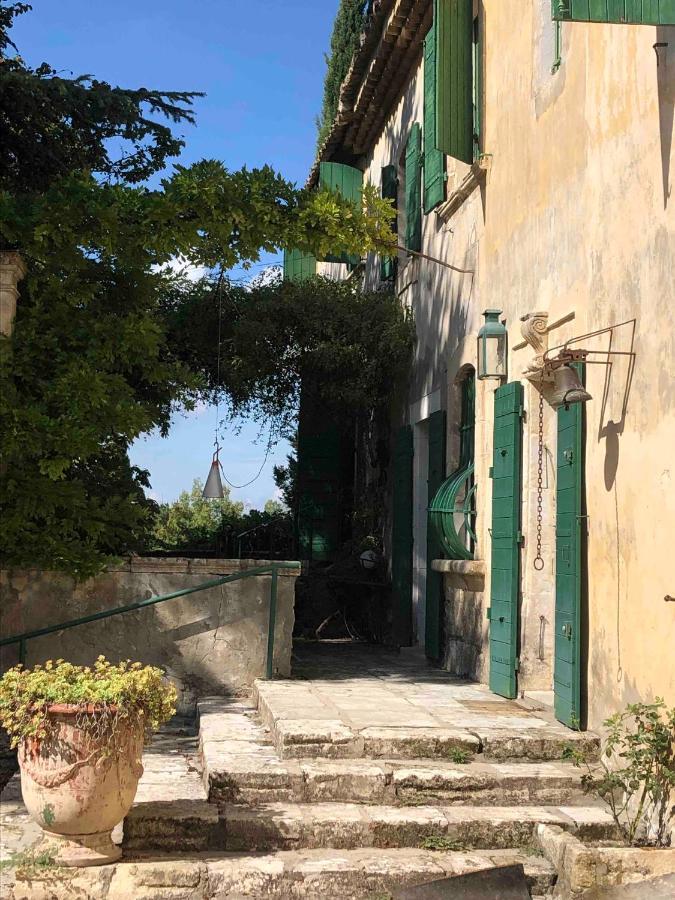 Mas De Monge Hotel Tarascon Bagian luar foto
