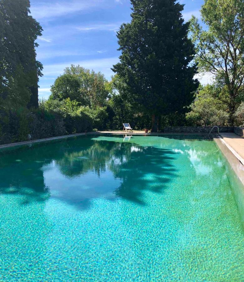 Mas De Monge Hotel Tarascon Bagian luar foto