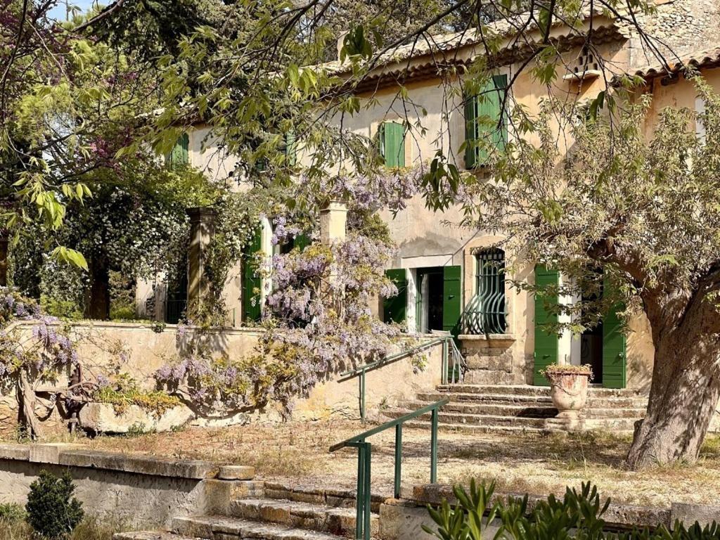 Mas De Monge Hotel Tarascon Ruang foto