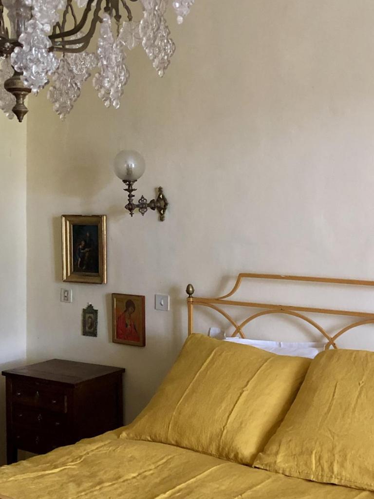 Mas De Monge Hotel Tarascon Ruang foto