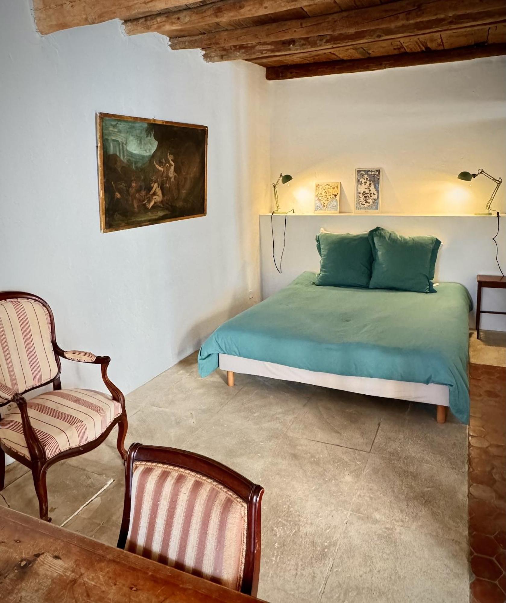 Mas De Monge Hotel Tarascon Ruang foto